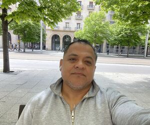 César