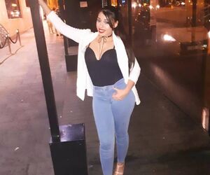 Noemi23