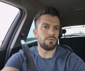 ADRIÁN