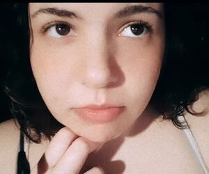 María