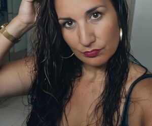 Vanessa L P