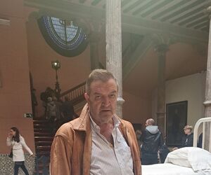 MANUEL