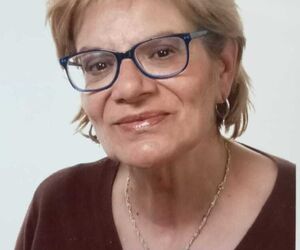 María