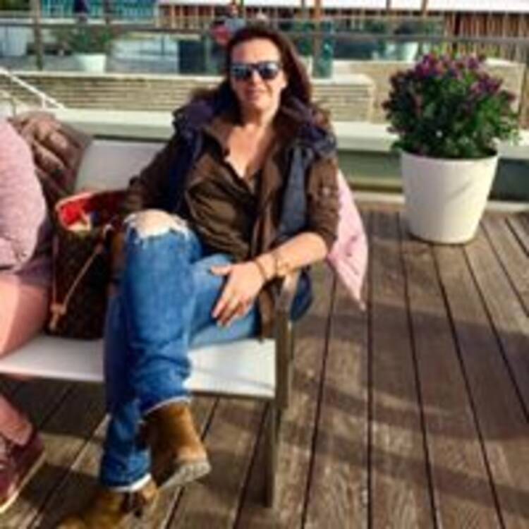 Foto de perfil de Adri Ana