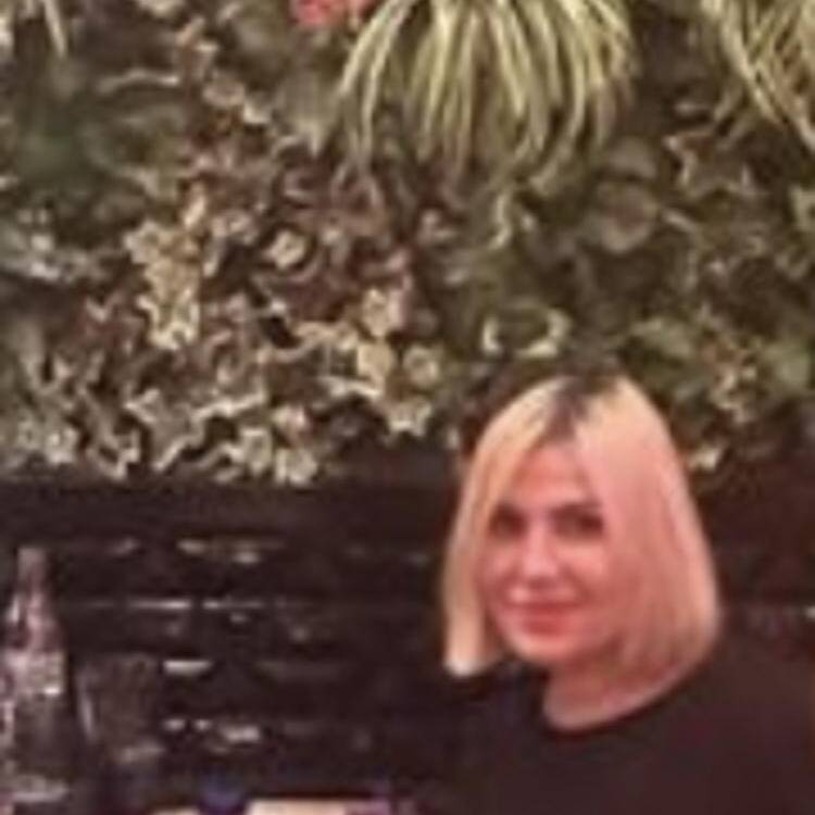 Foto de perfil de Laura