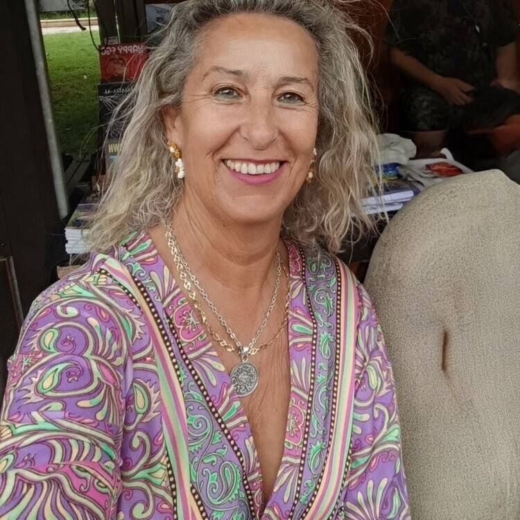 Foto de perfil de Maria Jose