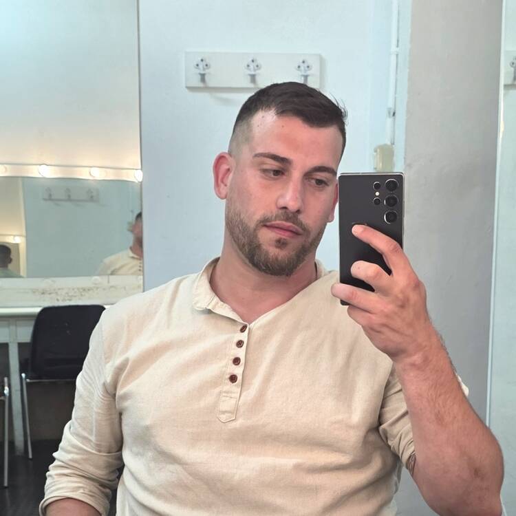 Foto de perfil de ADRIAN