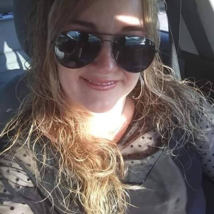 Foto de perfil de Maryanne R