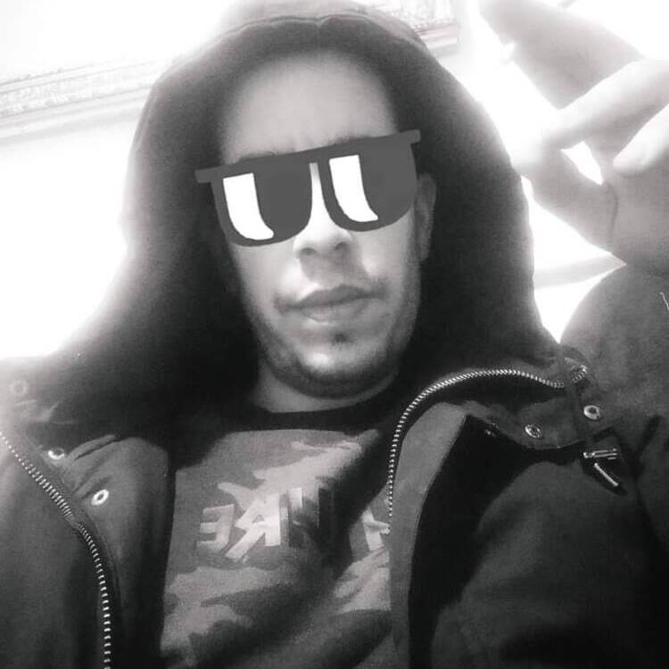 Foto de perfil de Adrian
