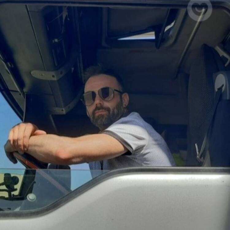 Foto de perfil de Adrian