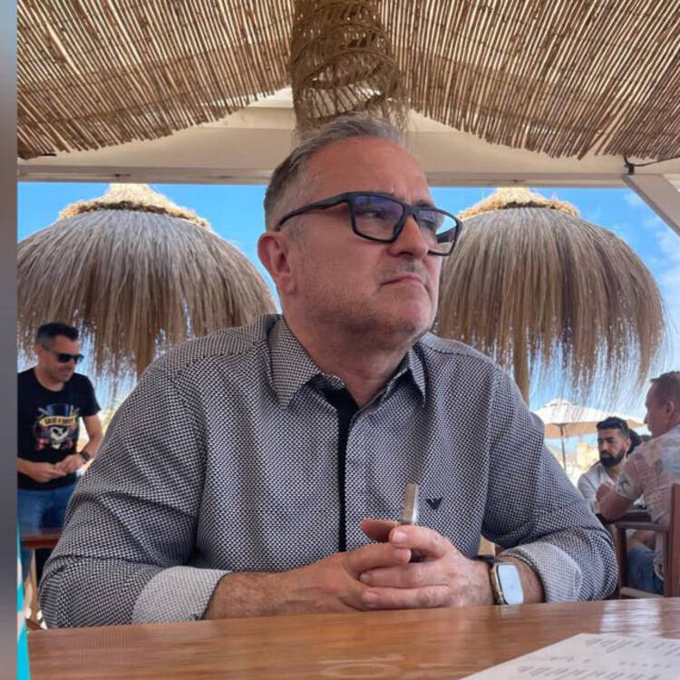 Foto de perfil de J Ricardo